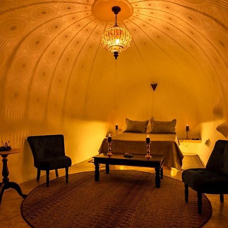 Akrotírion Black Bay Caves Suites מראה חיצוני תמונה